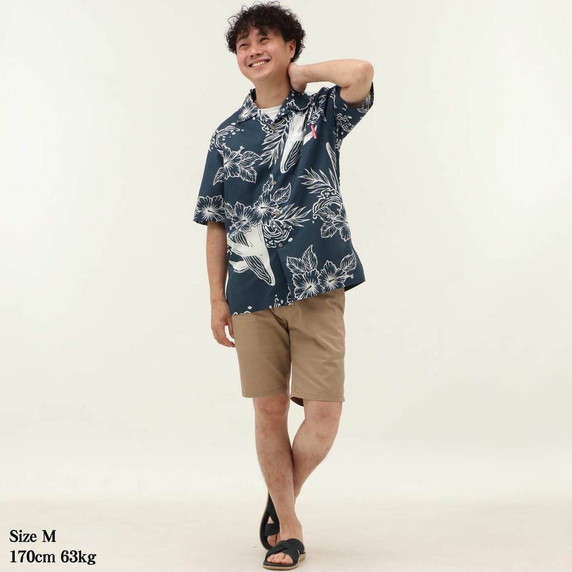 かりゆしウェアモデル着用画像