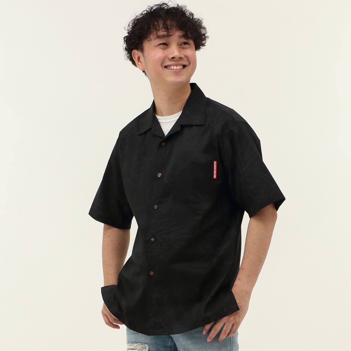 かりゆしウェアモデル着用画像