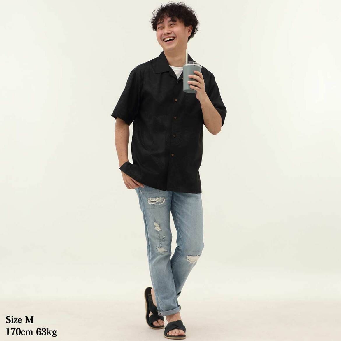 かりゆしウェアモデル着用画像