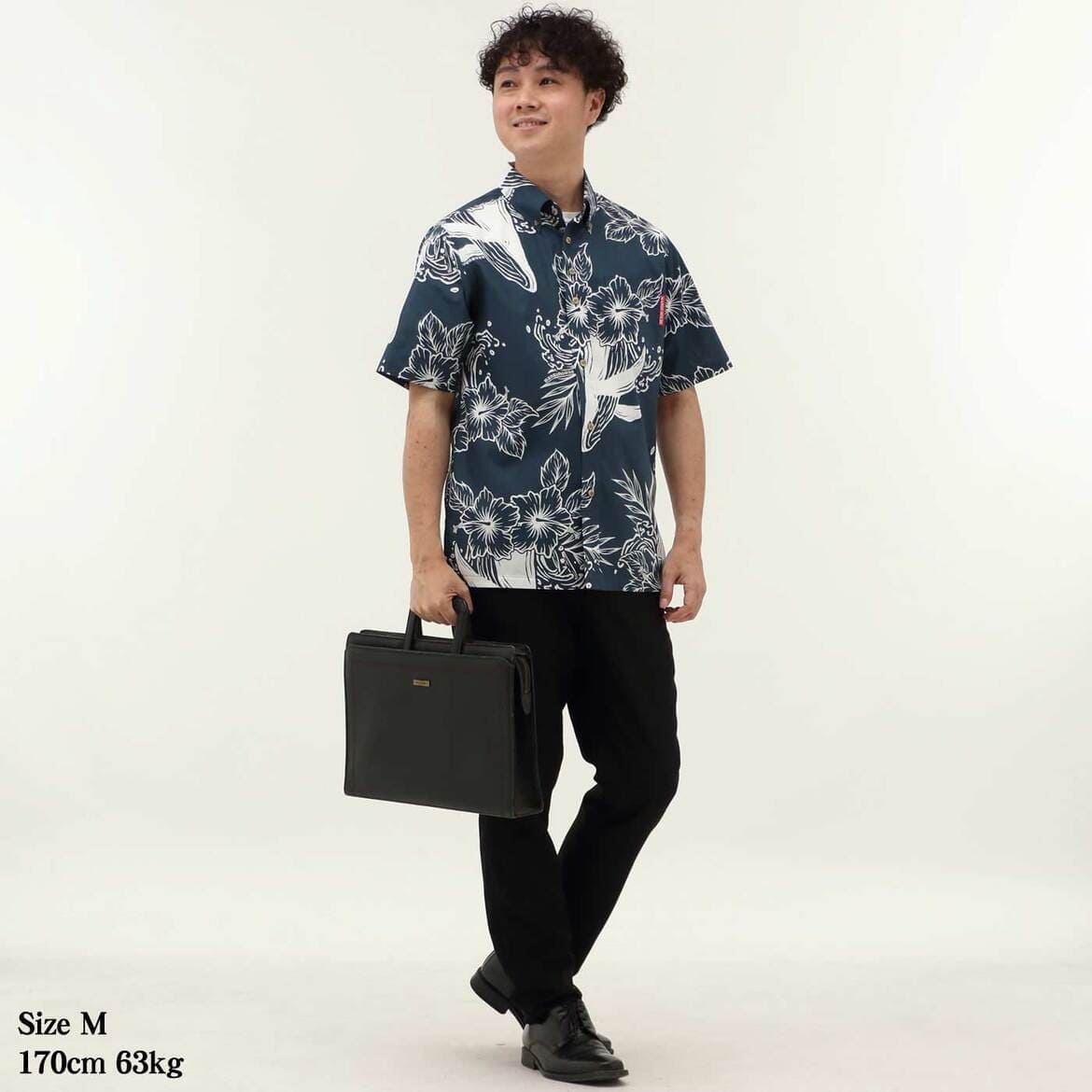 かりゆしウェアモデル着用画像