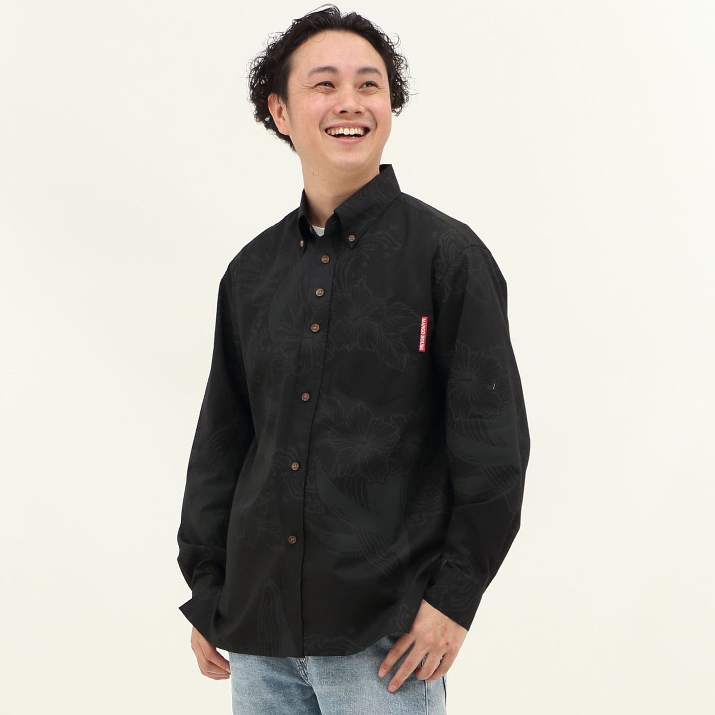 かりゆしウェアモデル着用画像