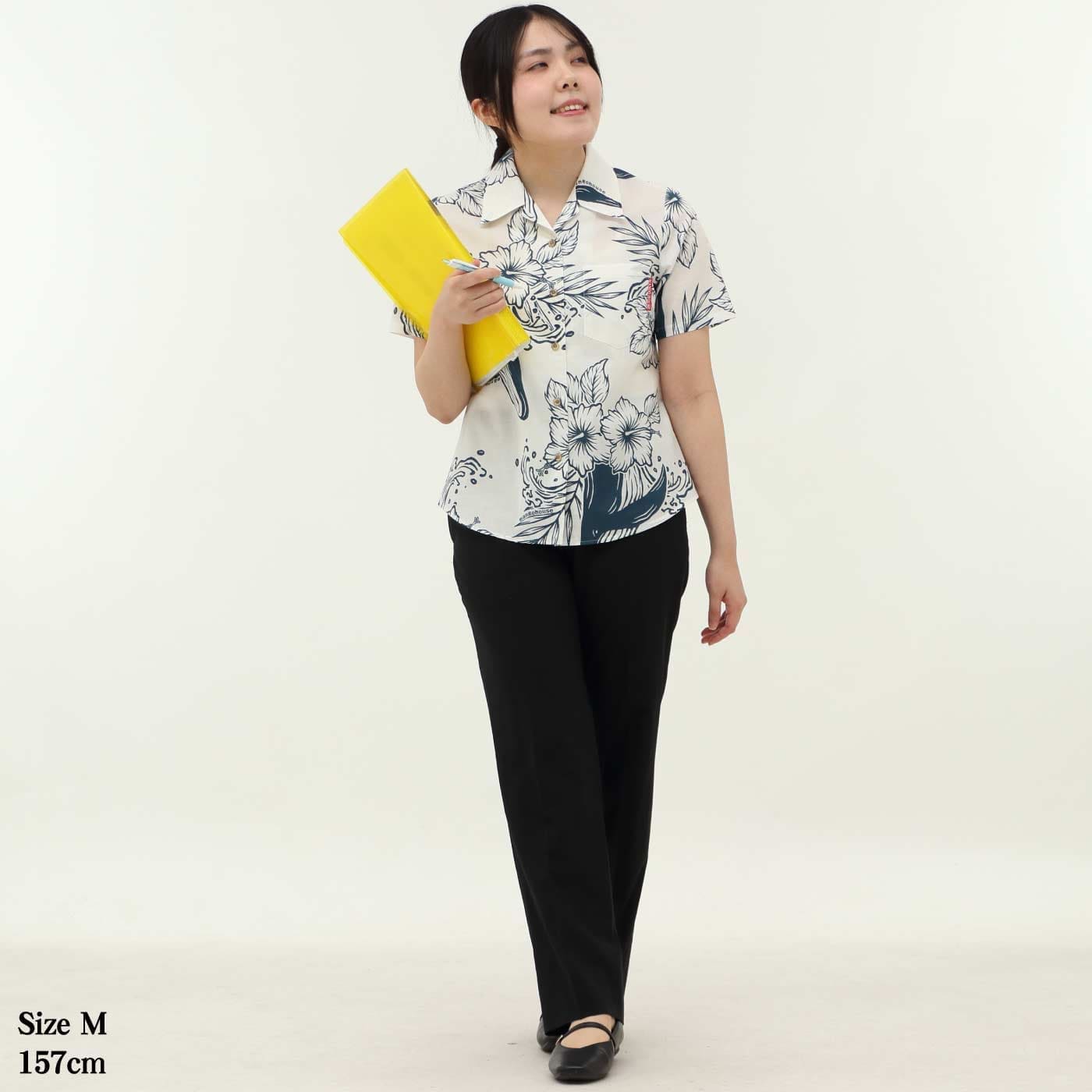 かりゆしウェアモデル着用画像