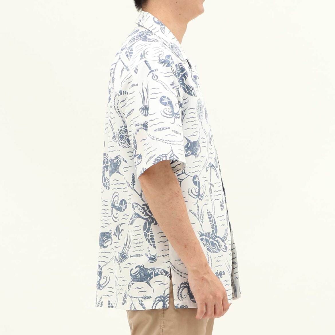 かりゆしウェアモデル着用画像