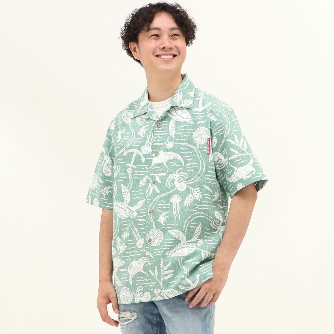 かりゆしウェアモデル着用画像