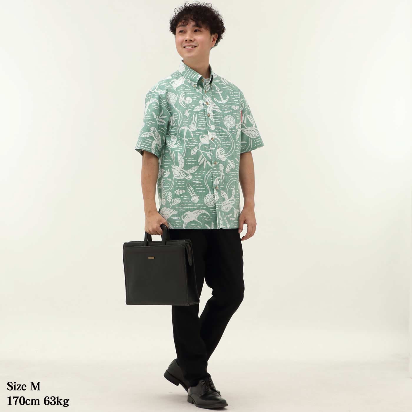 かりゆしウェアモデル着用画像