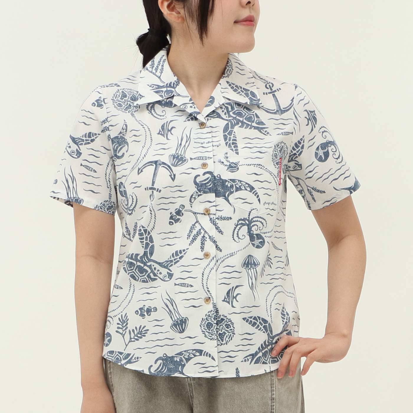 かりゆしウェアモデル着用画像