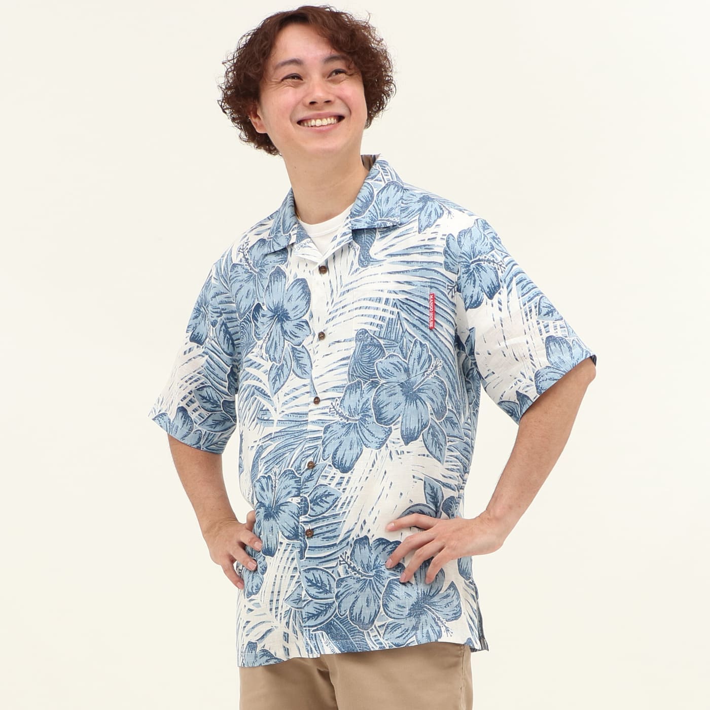 かりゆしウェアモデル着用画像
