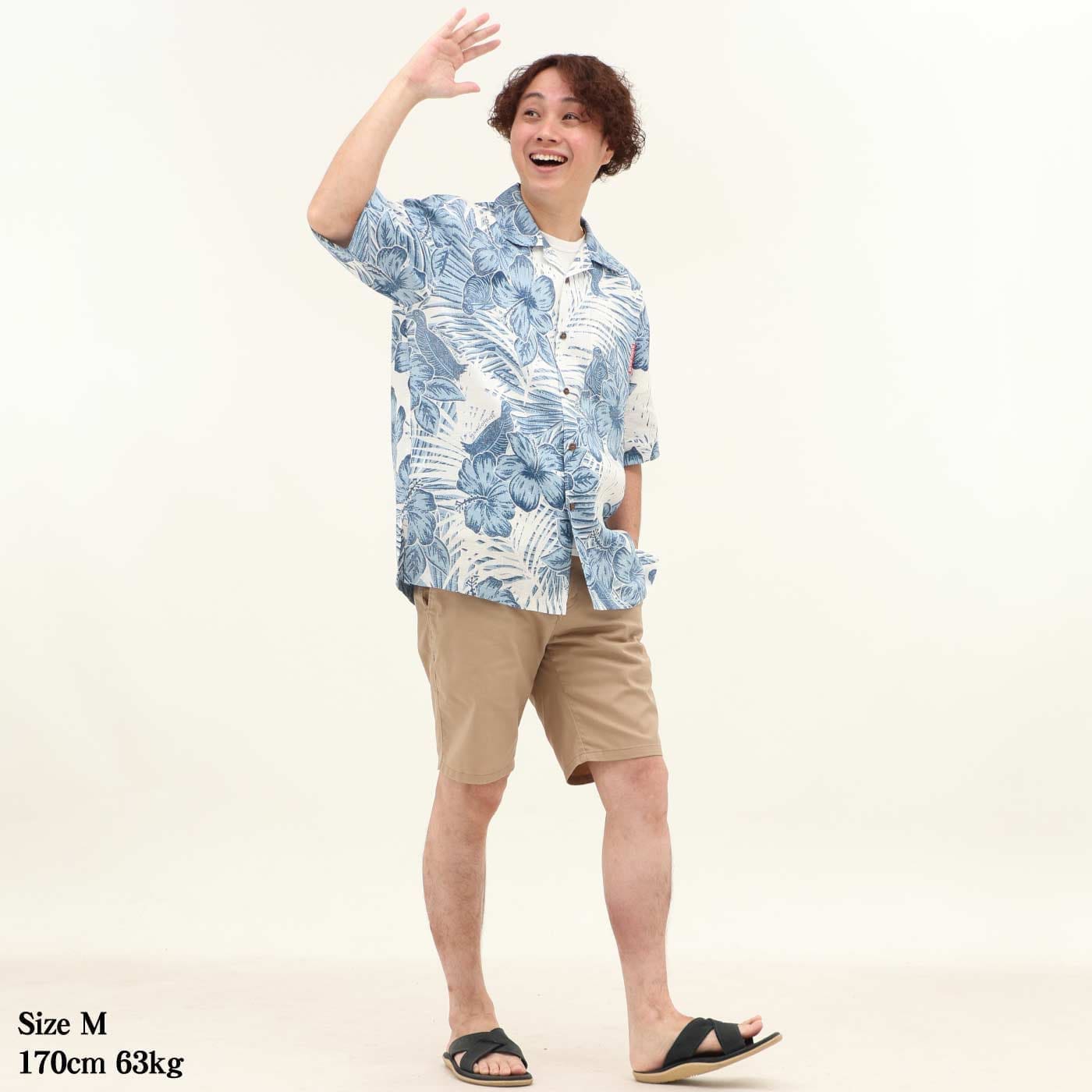 かりゆしウェアモデル着用画像