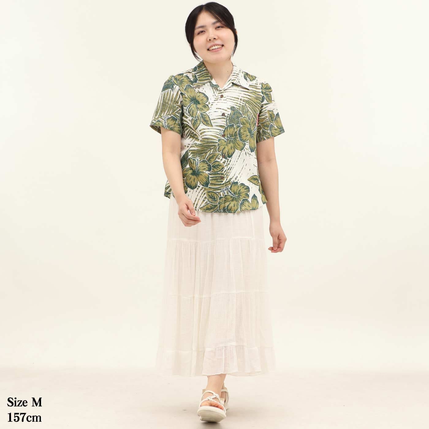 かりゆしウェアモデル着用画像