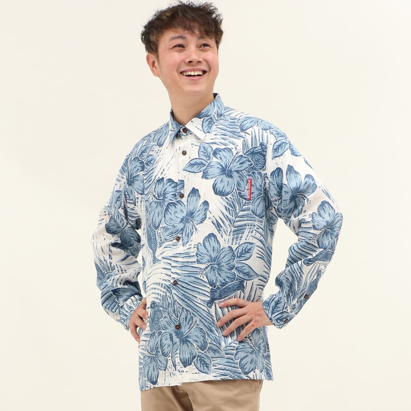 かりゆしウェアモデル着用画像