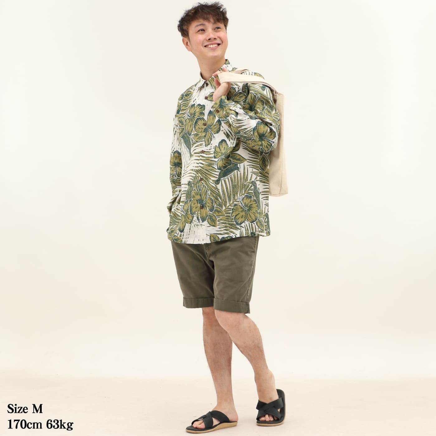 かりゆしウェアモデル着用画像
