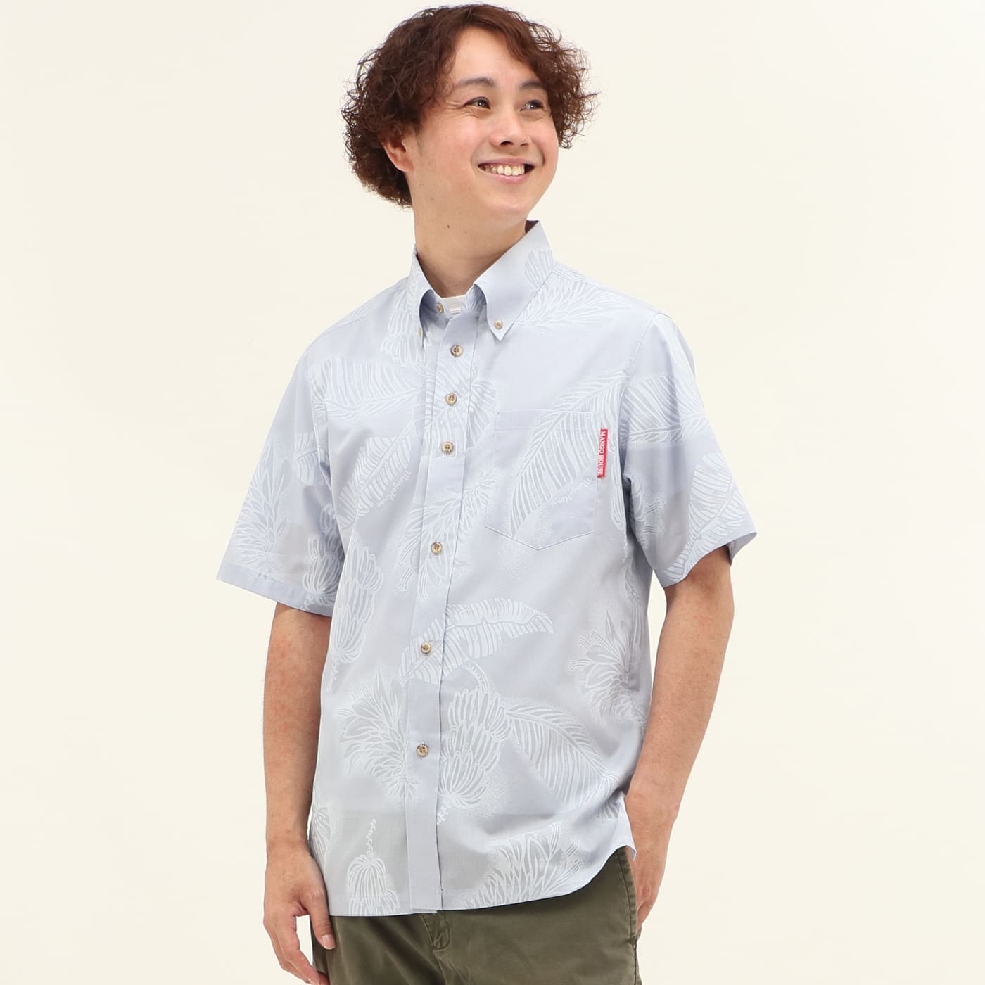 かりゆしウェアモデル着用画像