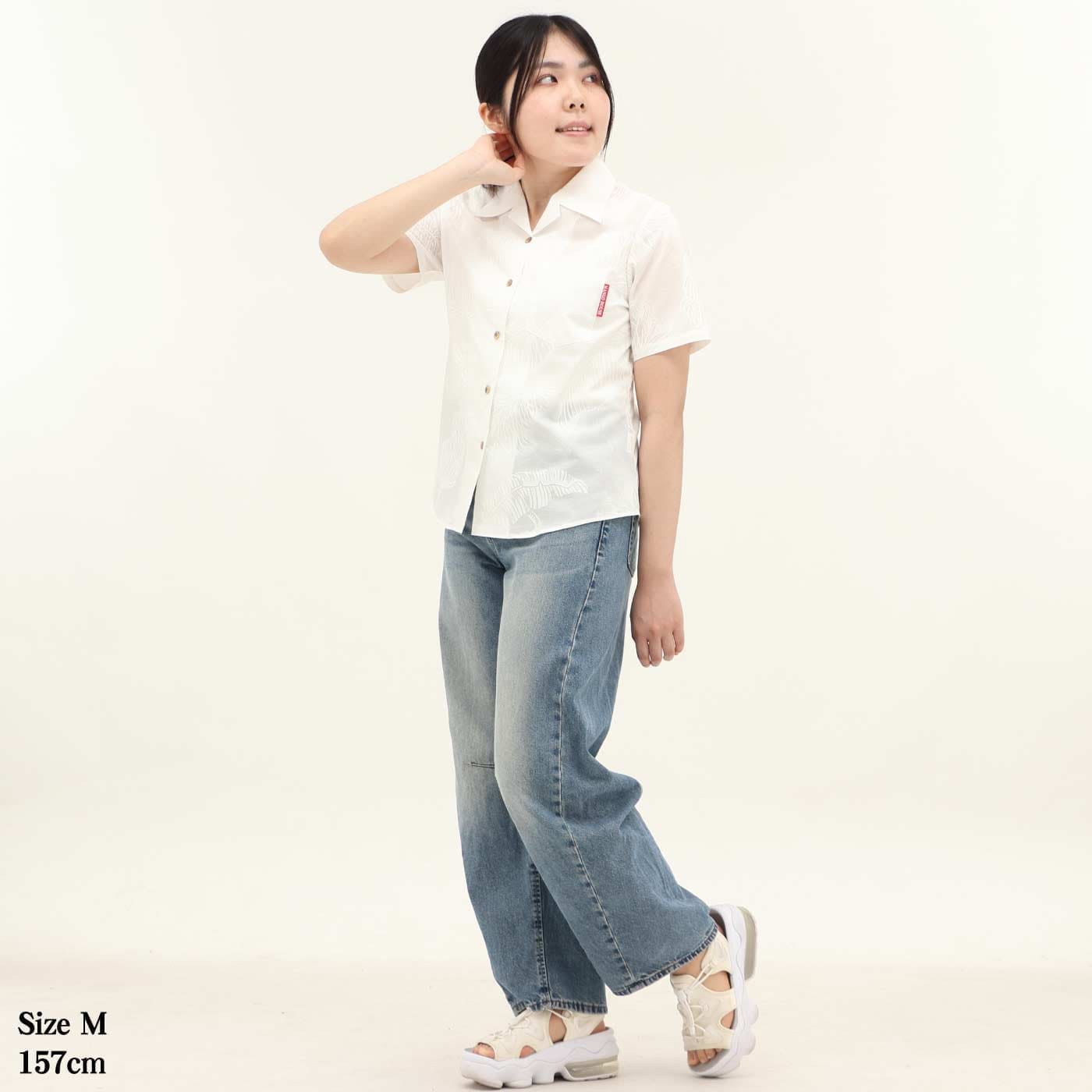 かりゆしウェアモデル着用画像
