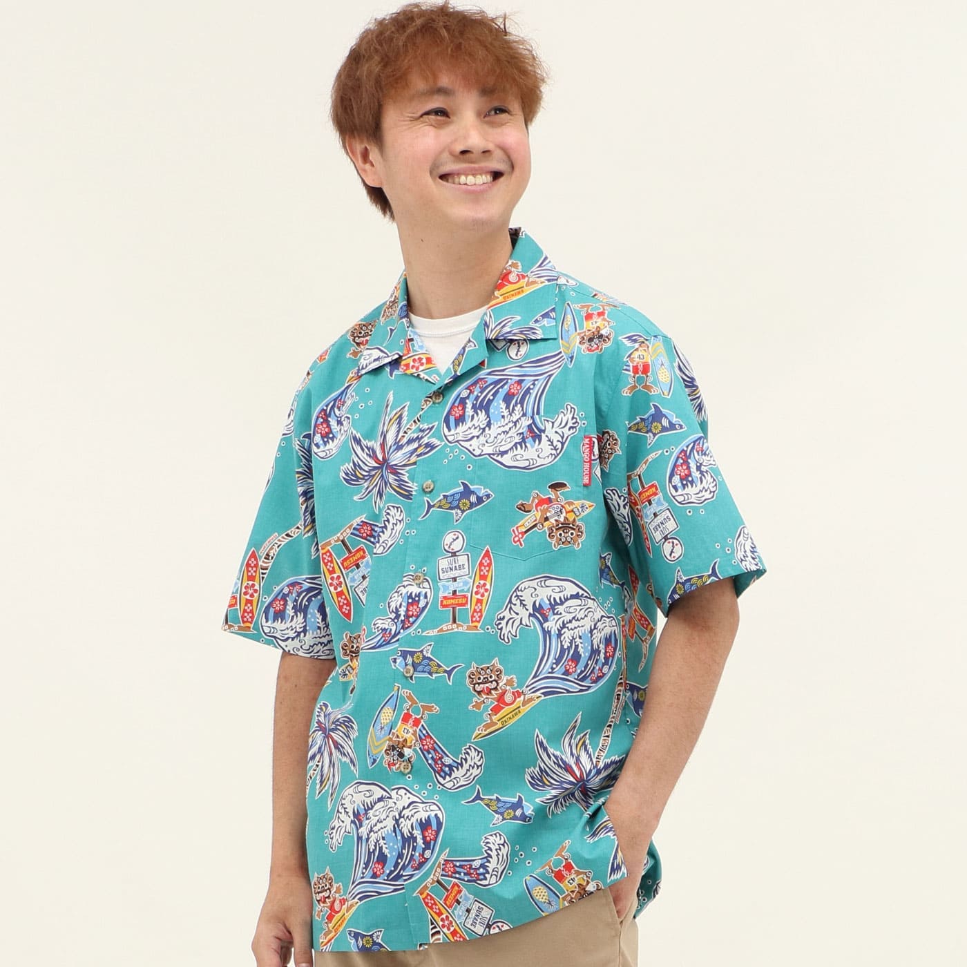 かりゆしウェアモデル着用画像