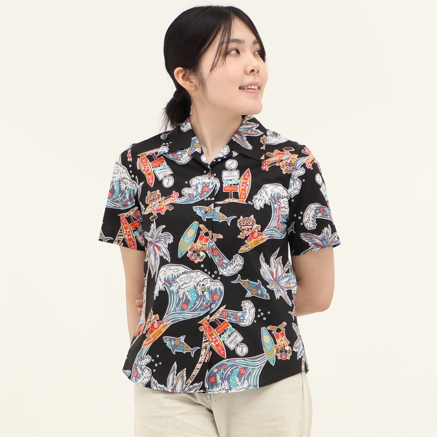 かりゆしウェアモデル着用画像
