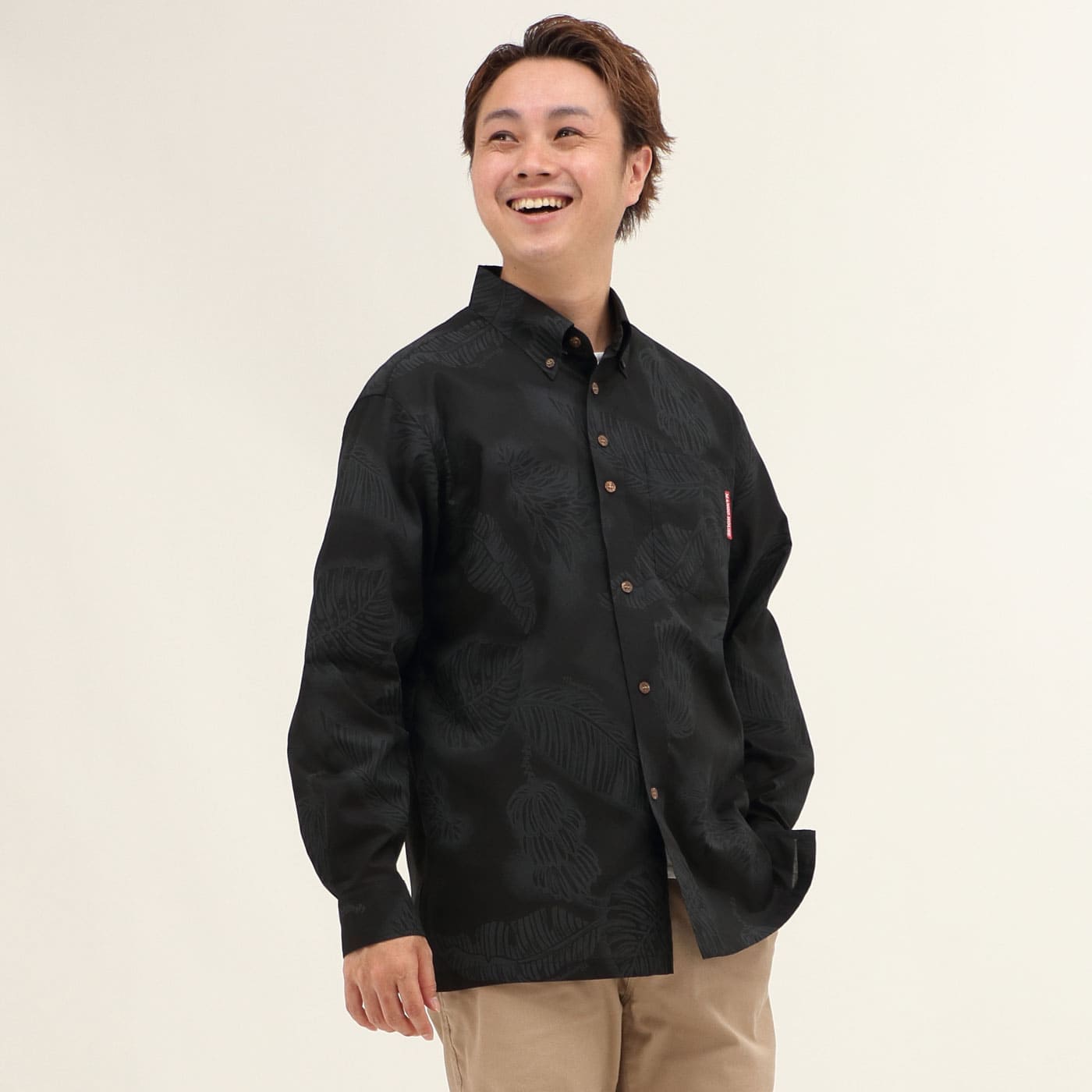 かりゆしウェアモデル着用画像