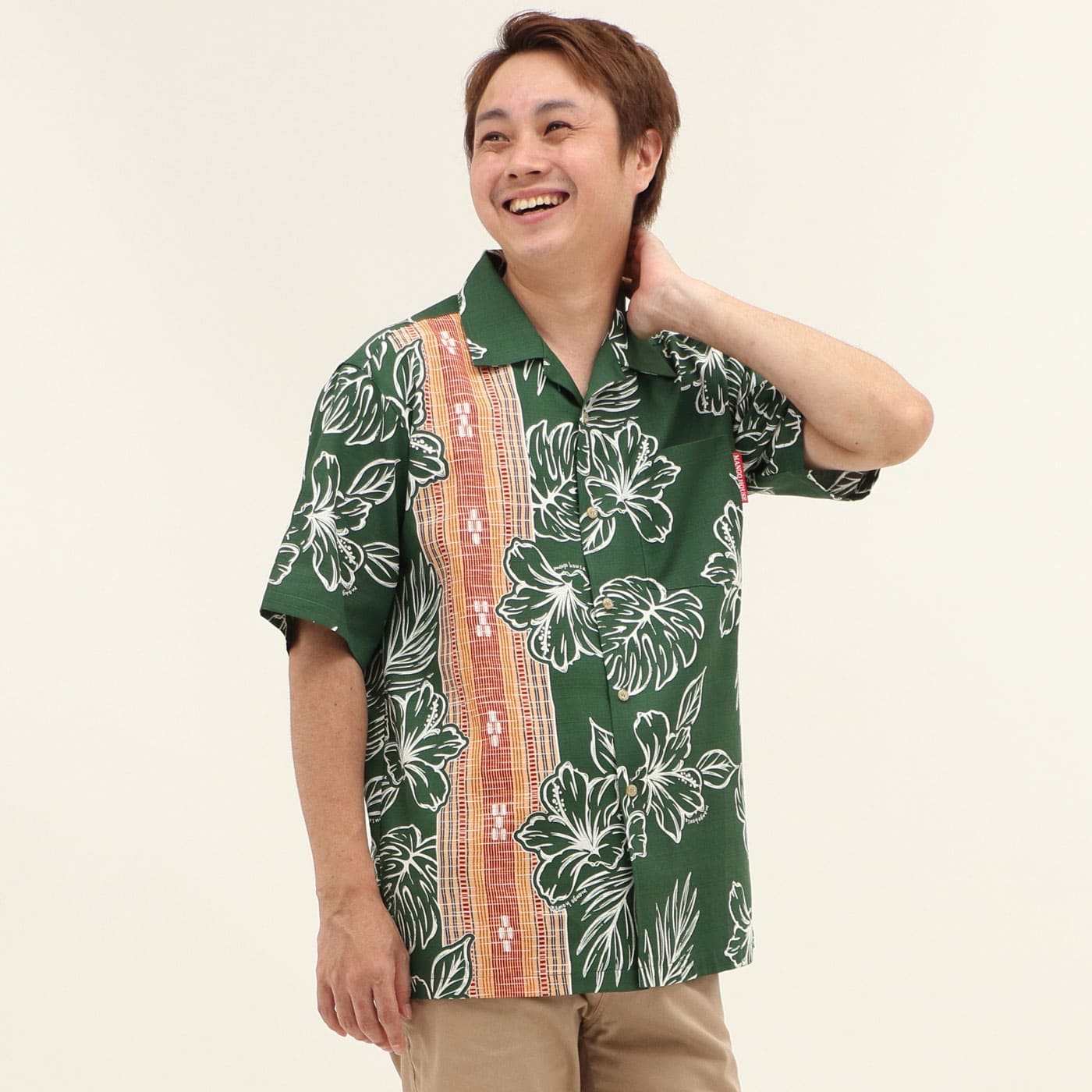 かりゆしウェアモデル着用画像