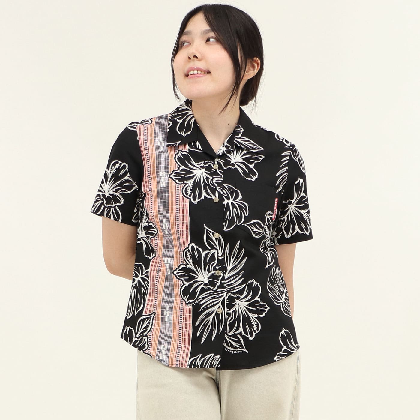 かりゆしウェアモデル着用画像
