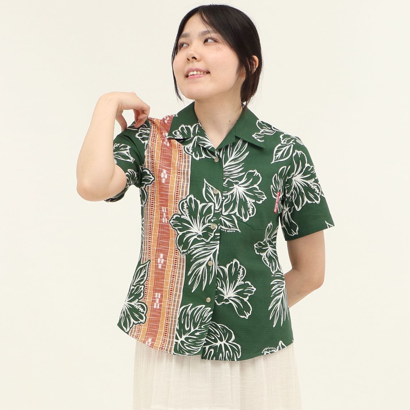 かりゆしウェアモデル着用画像