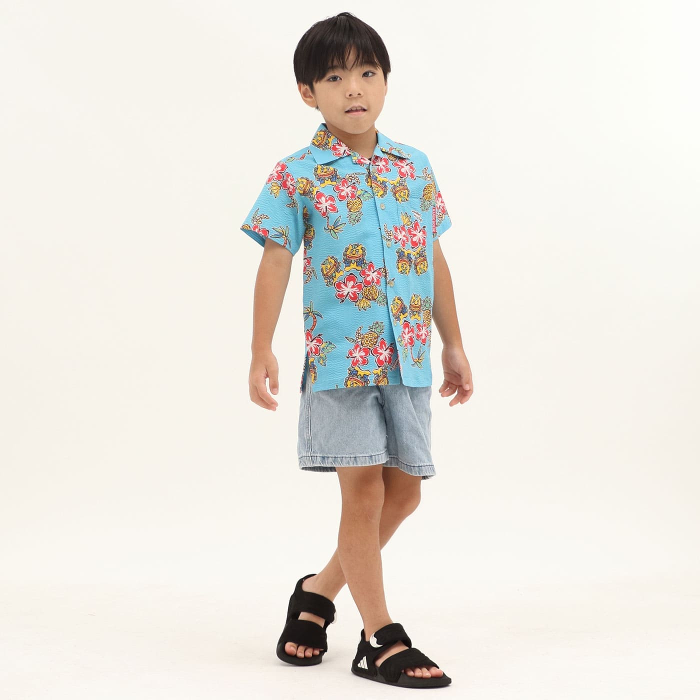かりゆしウェアモデル着用画像