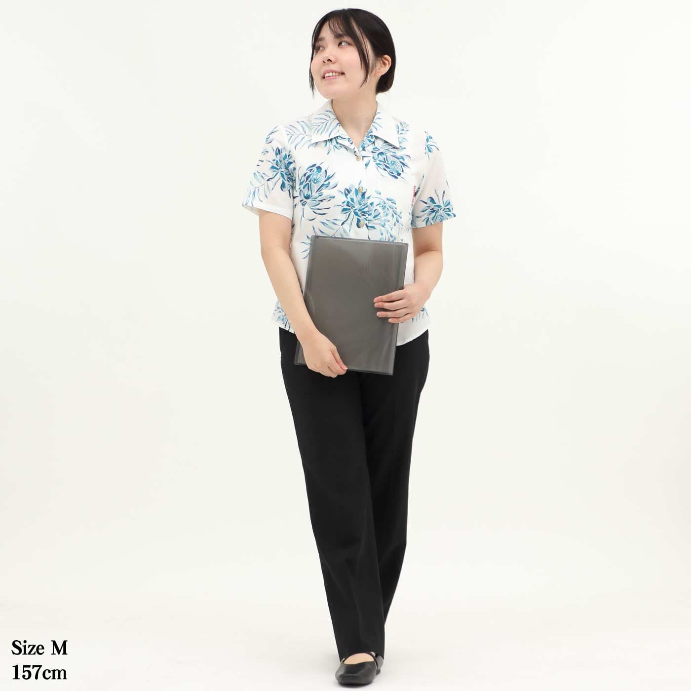 かりゆしウェアモデル着用画像