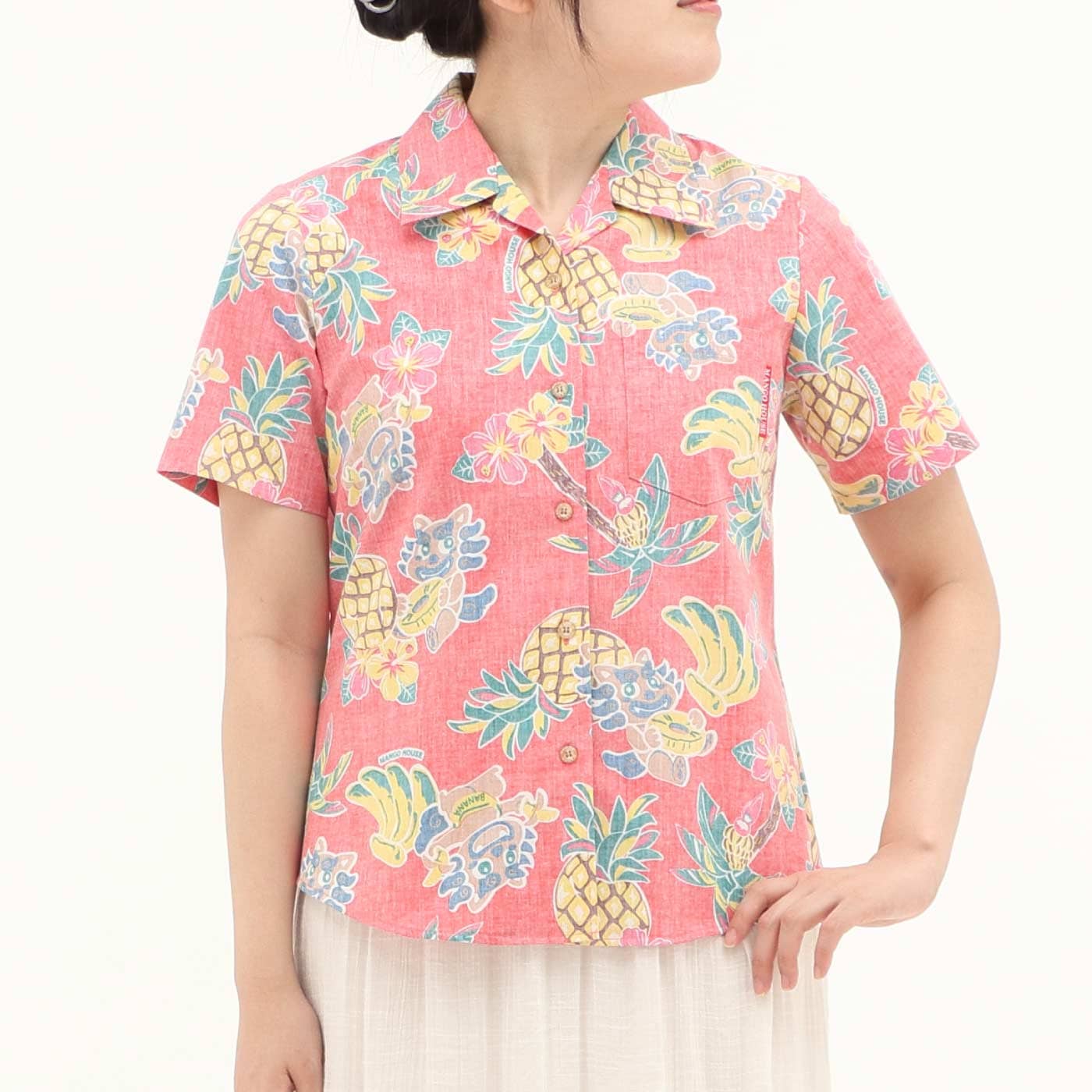 かりゆしウェア　モデル着用画像