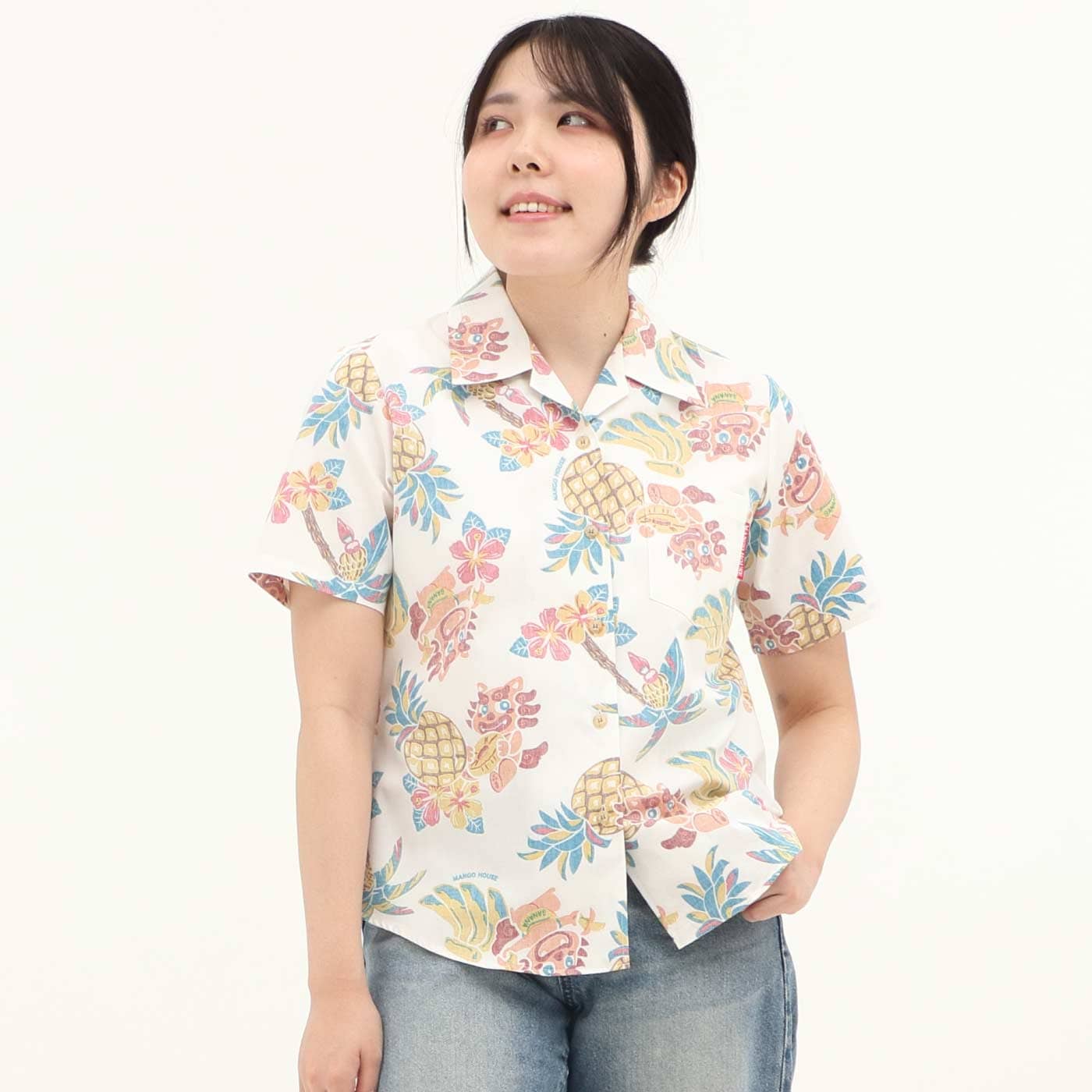 かりゆしウェア　モデル着用画像