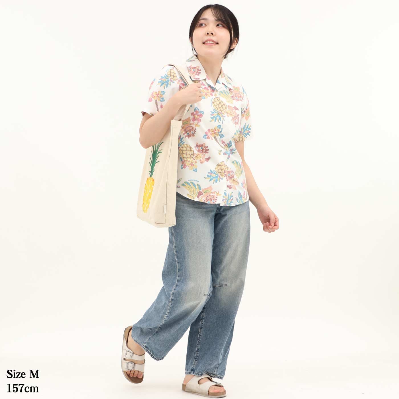 かりゆしウェア　モデル着用画像