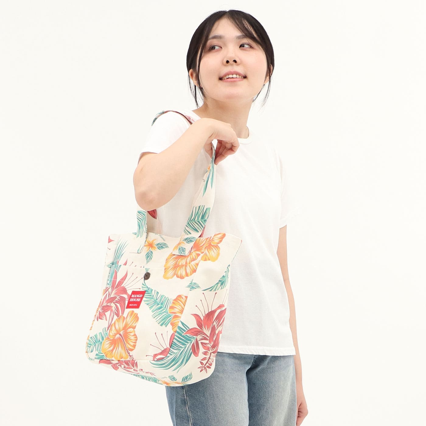 かりゆしウェアモデル使用画像